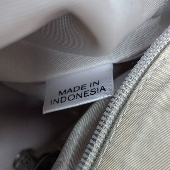 The Sak Hand Crochet Crossbody Bag Sustainable Ecru Yarn 12"W x 9"H x 2"D - Picture 11 of 12